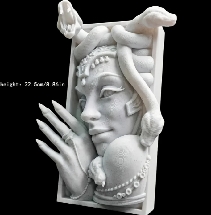 Medusa the Bookkeeper