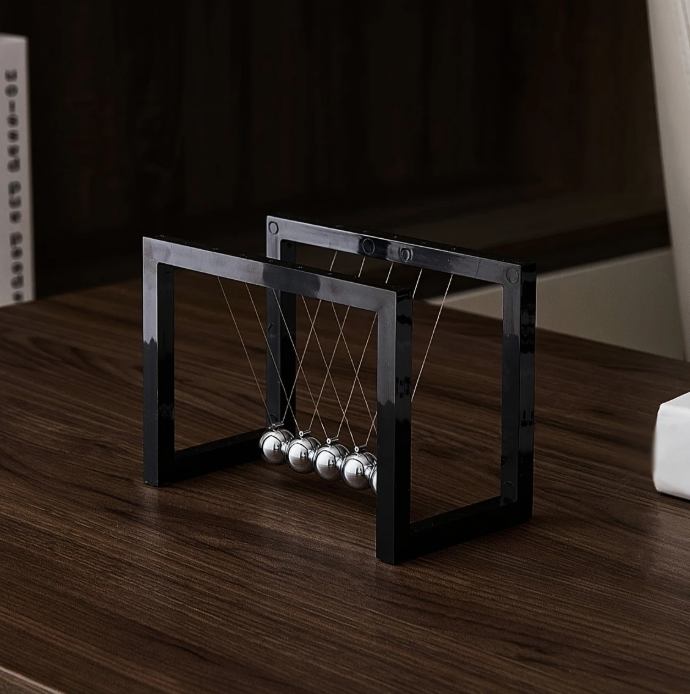Modern kinetic pendulum