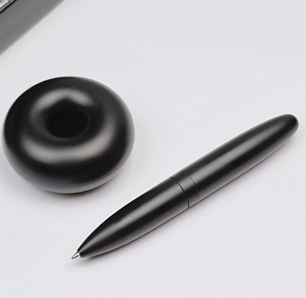 Magnetic pen