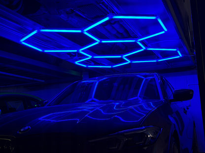 LED lempa HEXAGON RGB 180W Panelinis apšvietimas dirbtuvėms, namams + programėlės ir pultelio valdymas