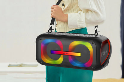 Galingas Bluetooth nešiojamas mobilus garsiakalbis su mikrofonu, nuotolinio valdymo pulteliu, USB, SD, Karaoke