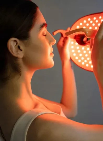 LED veido kaukė – fotoninio švytėjimo režimai, atjauninanti odą