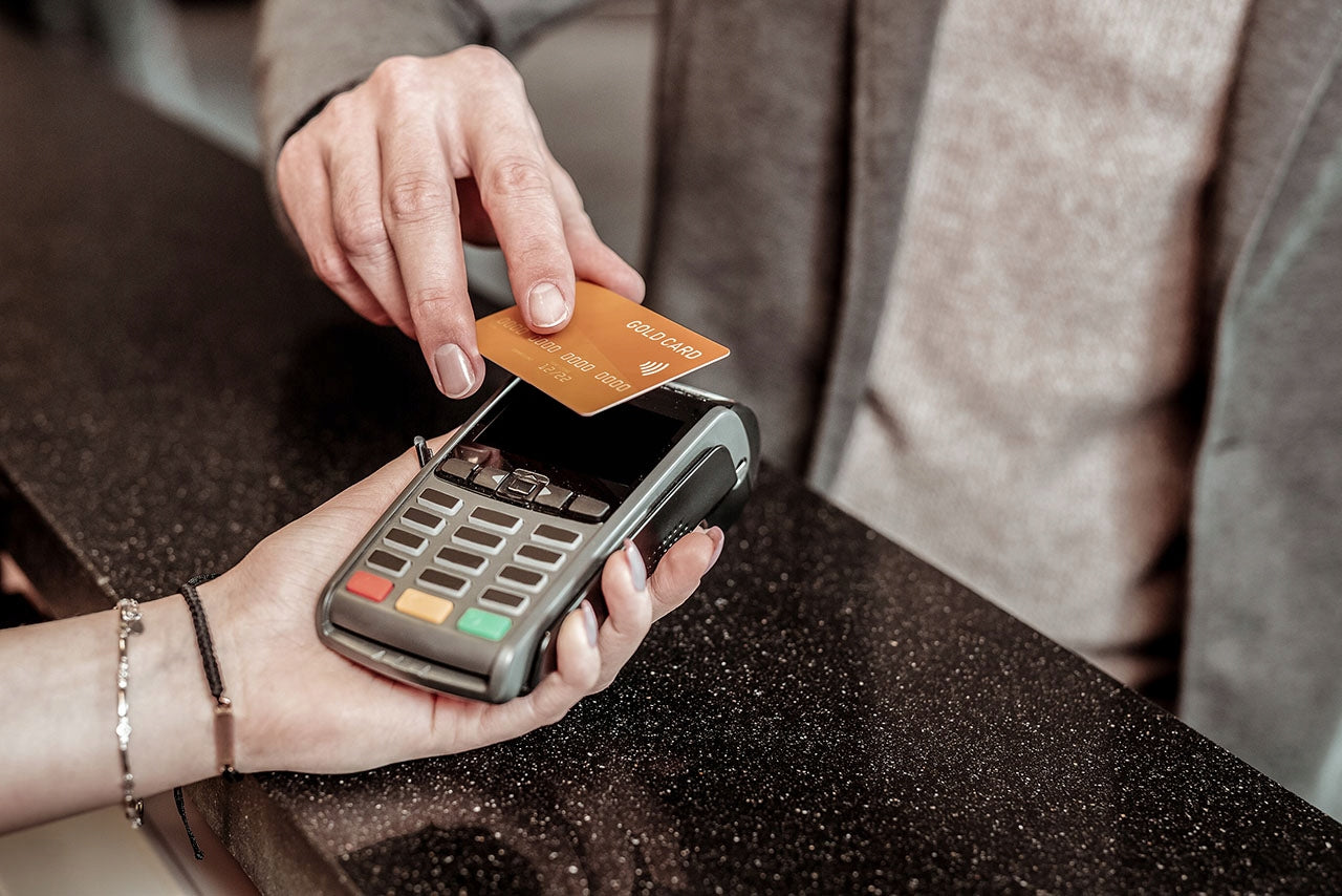 Vyriškas Dovanų Rinkinys: Odinė Piniginė ir Krynicki Diržas 115 cm