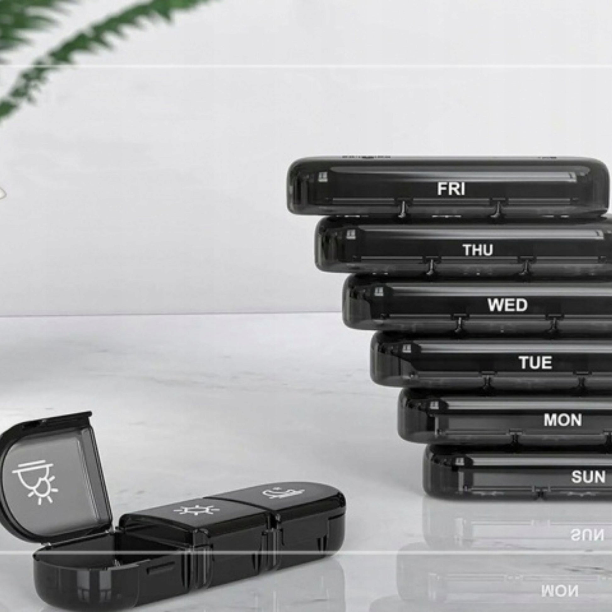 ORGANIZER NA LEKI Vaistų dėžutė 7 dienos DOVANA SENELIŲ DIENA