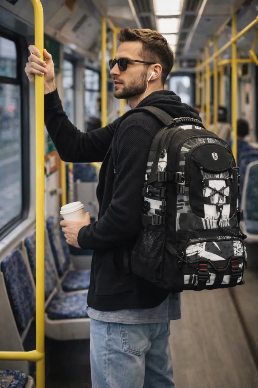 Jaunimo miesto kuprinė nešiojamam kompiuteriui, vandeniui atspari, talpi (40L)