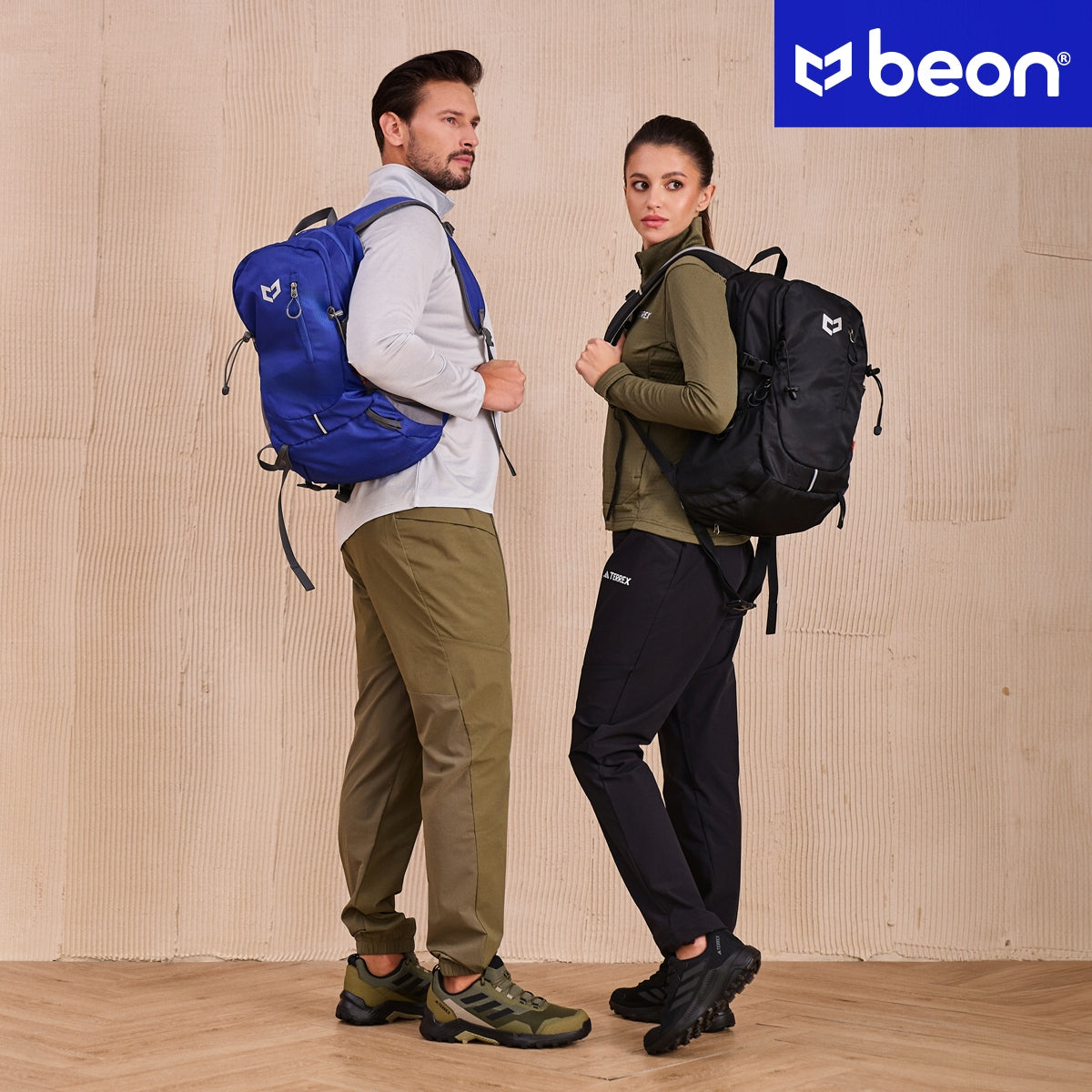 Turistinė trekingo kalnų kuprinė 25L, vyriška, moteriška, tvirta, juoda