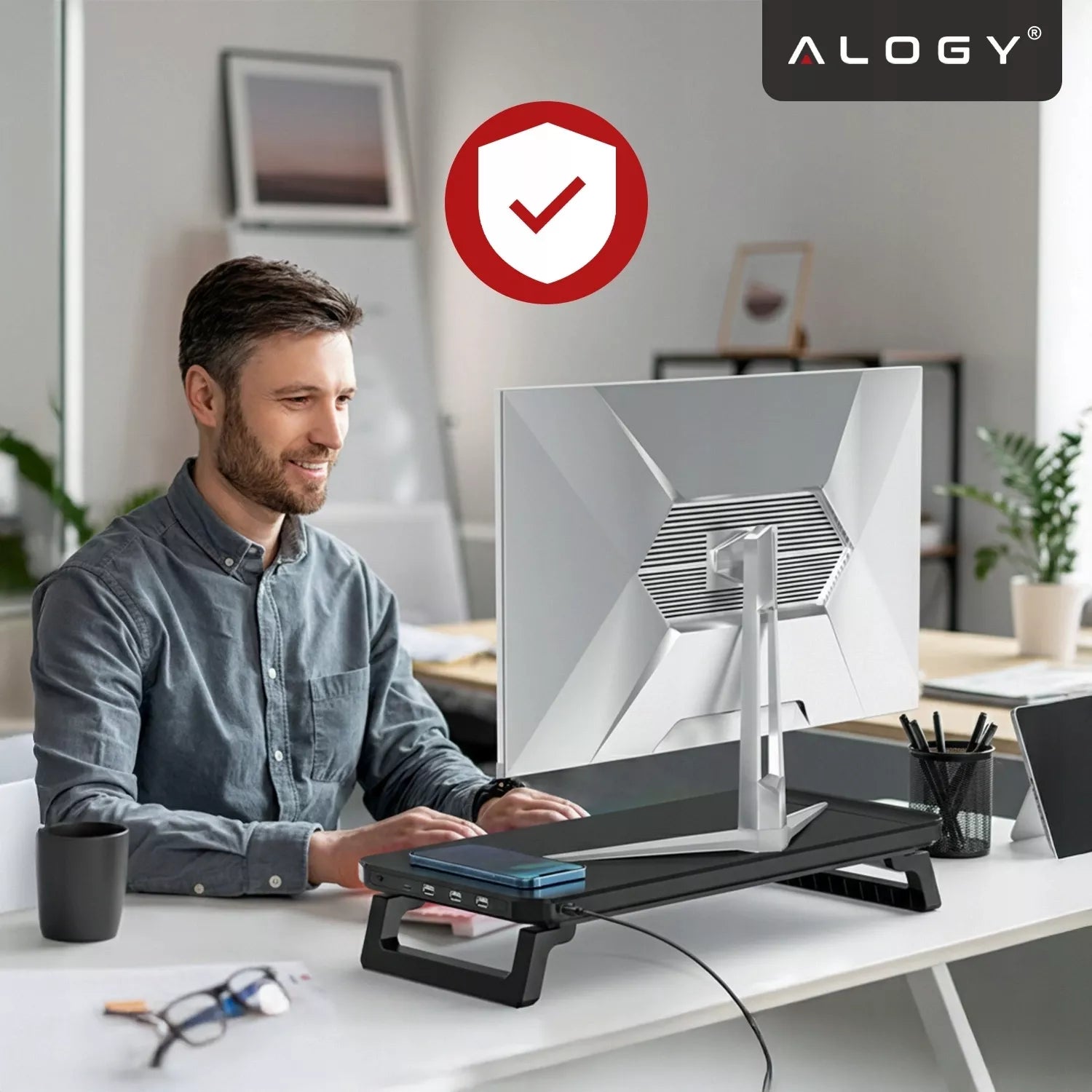 Monitoriaus stovas su USB Hub, USB-C