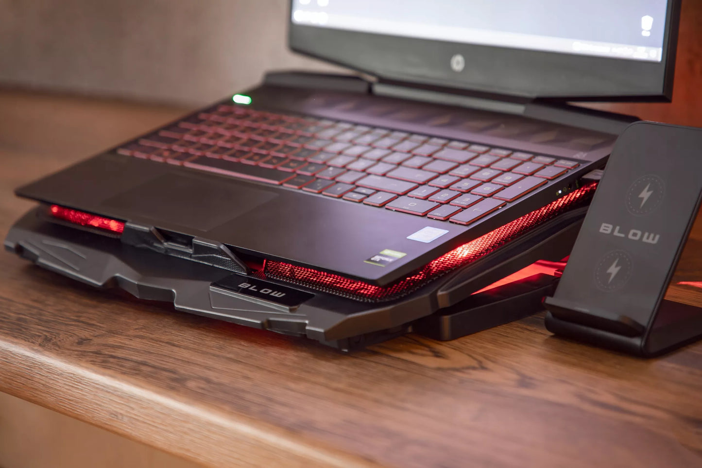 AUŠINIMO STOVAS NEŠIOJAMAM KOMPIUTERIUI 12-17" STABILUS ŽAIDIMŲ DIDELIS