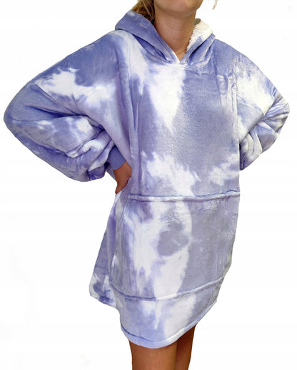 Negabaritinė antklodė su gobtuvu, oversize džemperis 2 viename – raštuota antklodė-džemperis