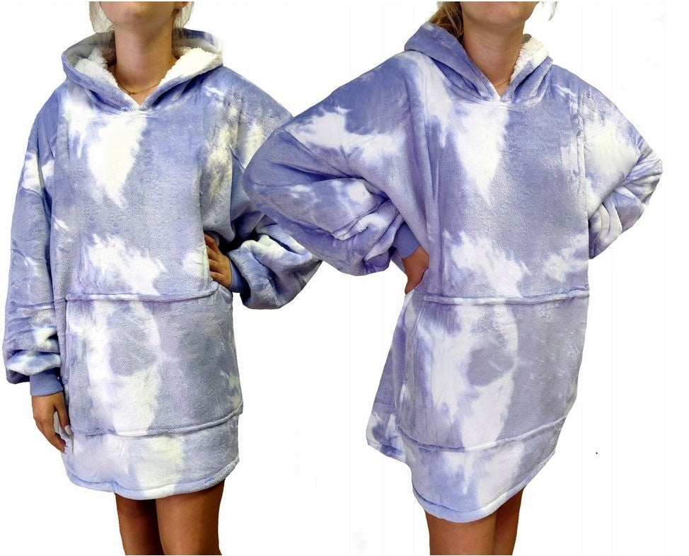 Negabaritinė antklodė su gobtuvu, oversize džemperis 2 viename – raštuota antklodė-džemperis