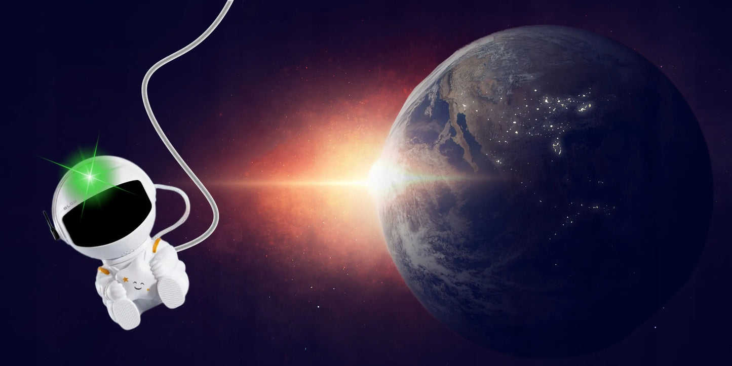 Žvaigždžių projektorius astronautas - naktinė lempa vaikams su pulteliu ir lazeriniu efektu