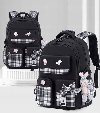 Mokyklos kuprinė mergaitėms K&M KRATKA juoda A4 15” su priedais D071
