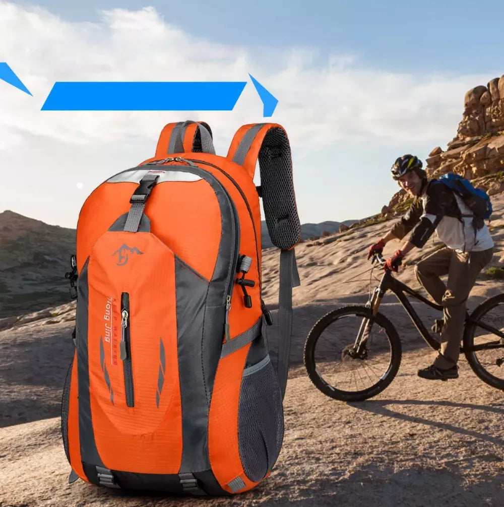 Turistinė trekingo kuprinė 40l unisex