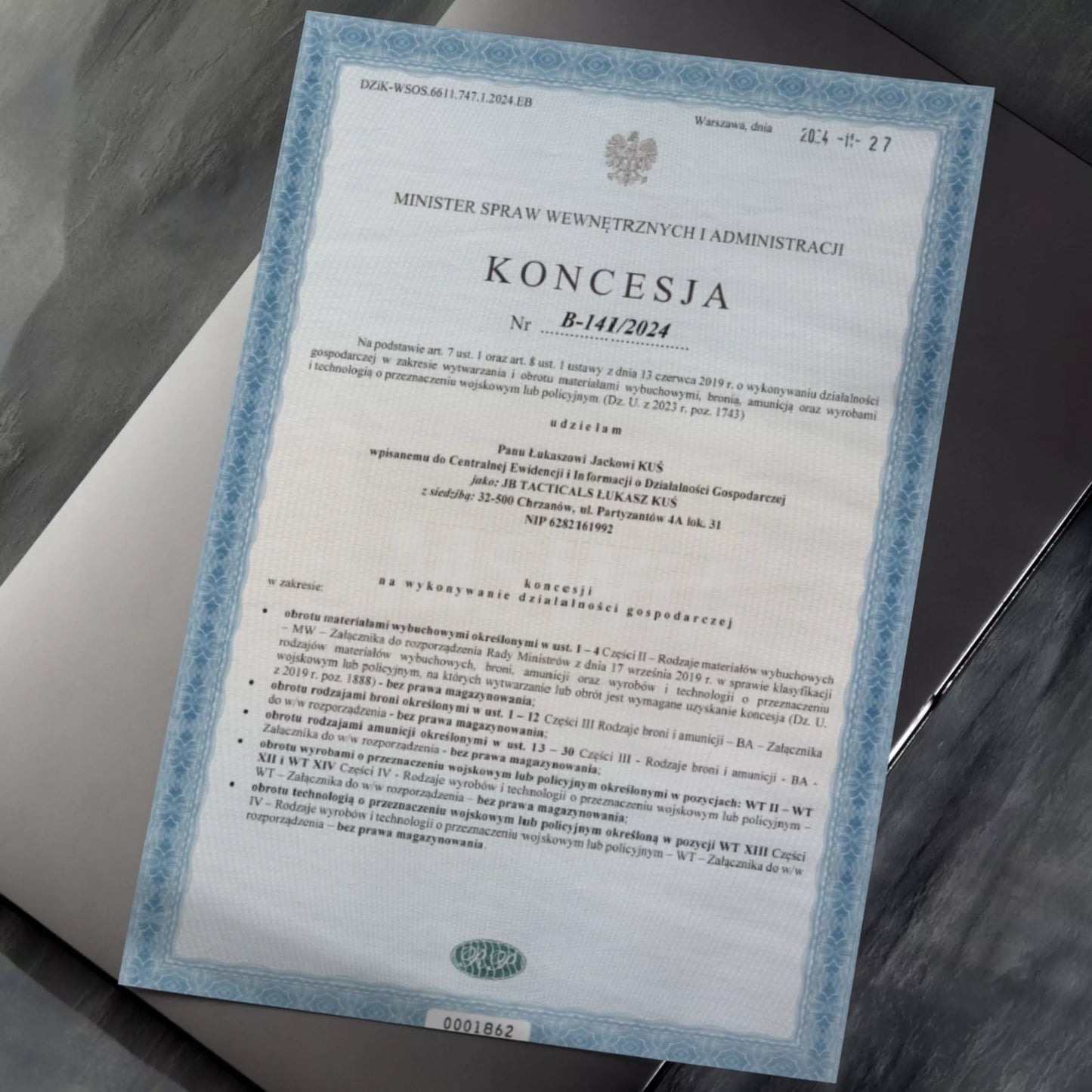 Nešiojama avarinė FM/AM radijo imtuvas su saulės energija, dinaminiu suktuku, POWERBANK ir žibintuvėliu