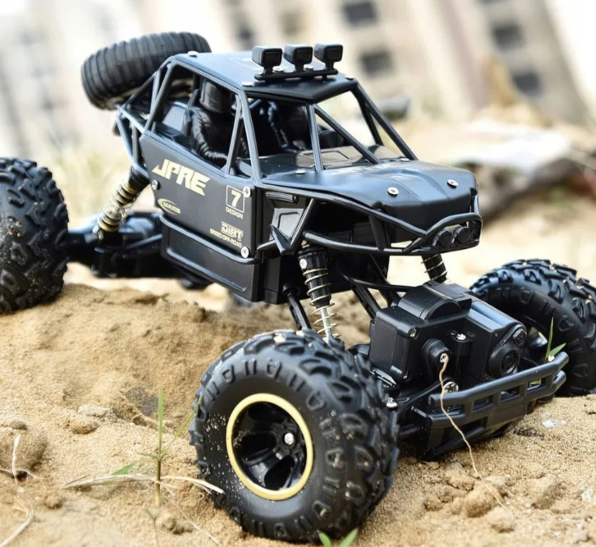 Nuotoliniu būdu valdomas visureigis RC 4x4 automobilis