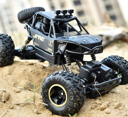 Nuotoliniu būdu valdomas visureigis RC 4x4 automobilis