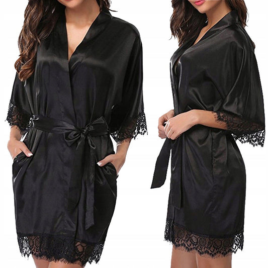 Satininis moteriškas chalatas su nėriniais, raiščiu, šliaužtinukai, spalvos