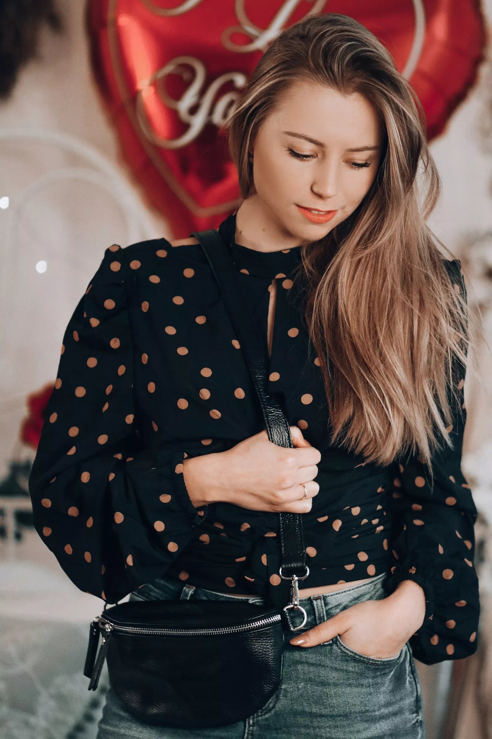 Moteriška odinė juosmens rankinė, itališka oda, talpi