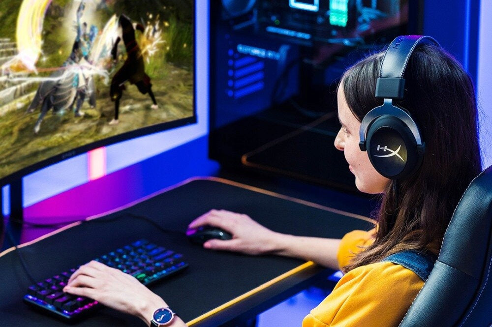 HyperX Cloud II žaidimų ausinės su jungtimi Jack + USB ir virtualiu erdvinio garso 7.1 režimu