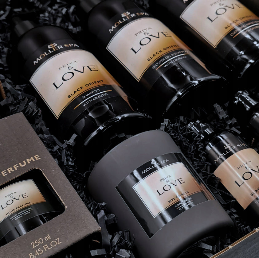 Kalėdinis dovanų rinkinys MOLLER SPA kvapusis žvakių, šampūno, dušo želė ir difuzoriaus rinkinys