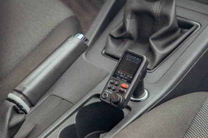 Automobilinis Bluetooth FM moduliatorius