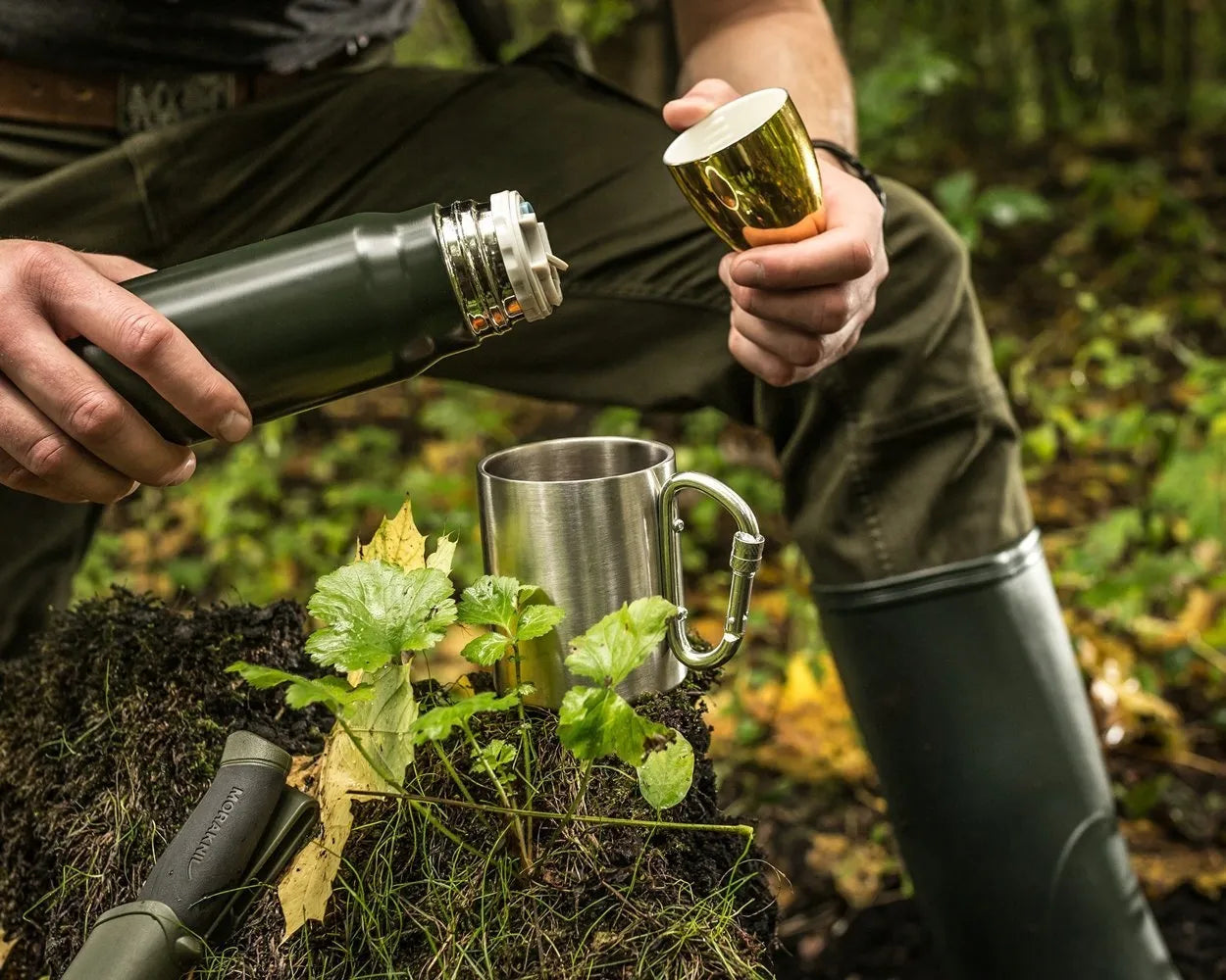 Artilerijos sviedinio formos termosas – ARMY GREEN šovinys 350 ml dovana kareiviui