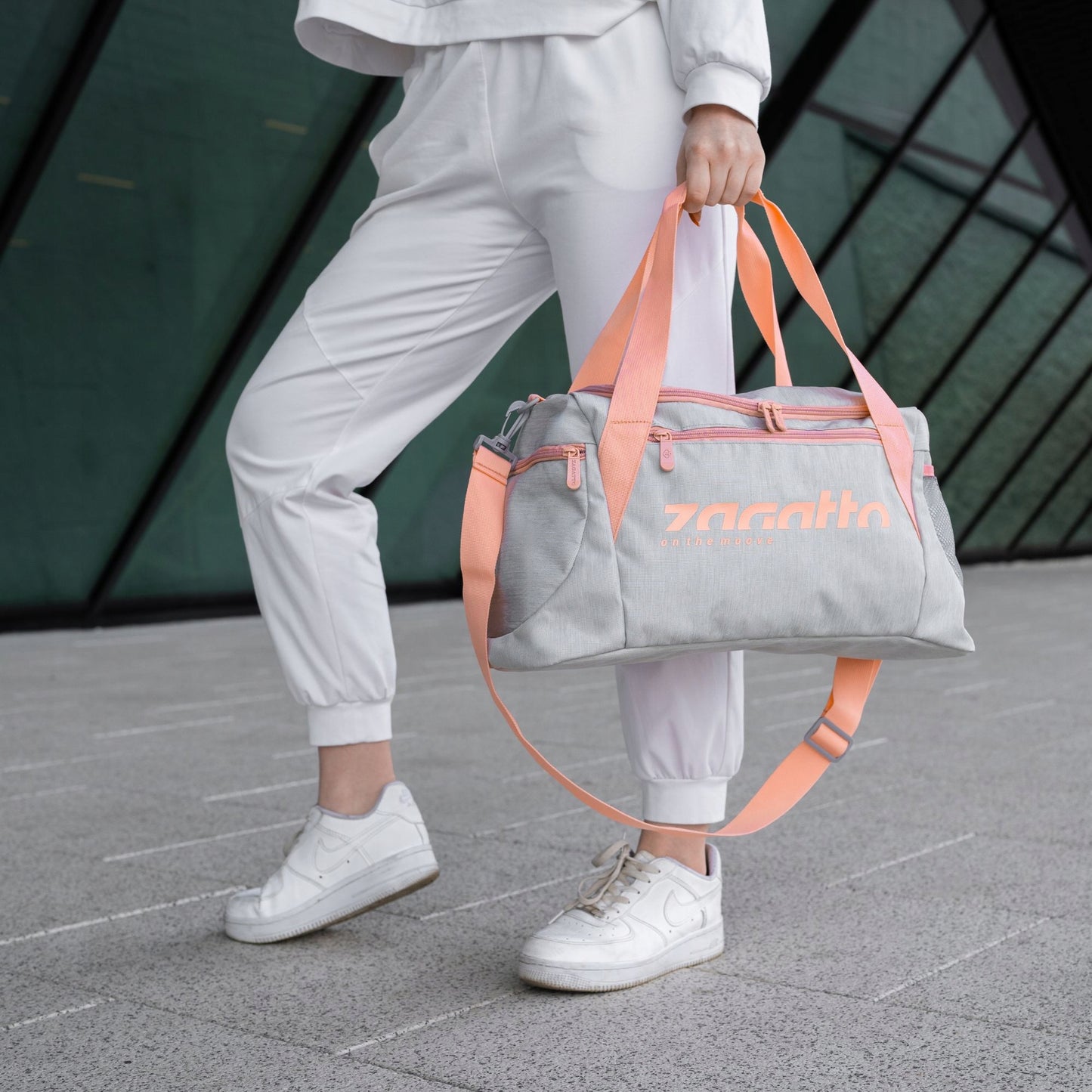 Moteriškas sportinis krepšys treniruotėms, kelionėms, sporto salei, rankinė ant peties 20l ZAGATTO