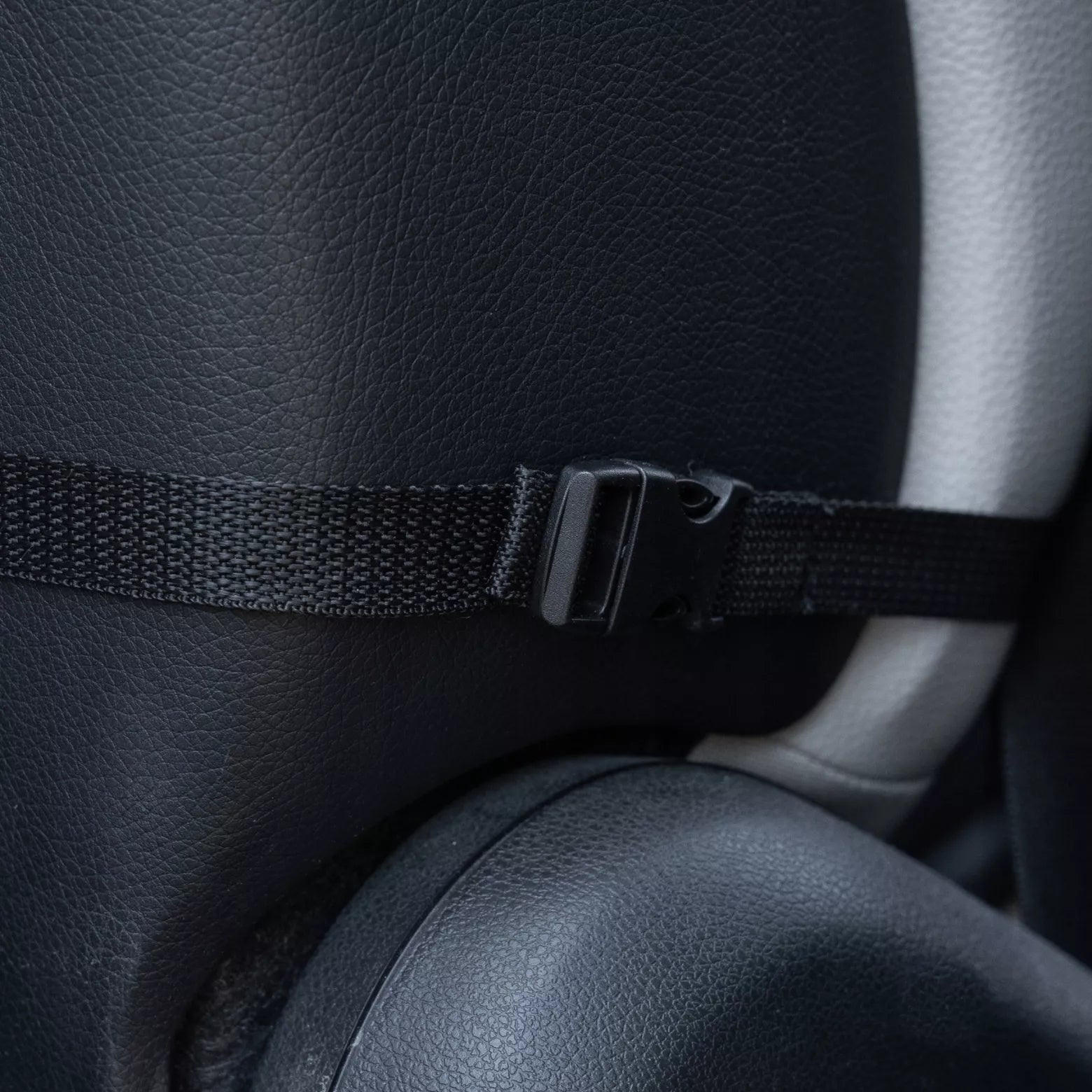 Vežimėlis šuniui katei automobilinė kėdutė į automobilį + Graviruojamas vardas NEMOKAMAI