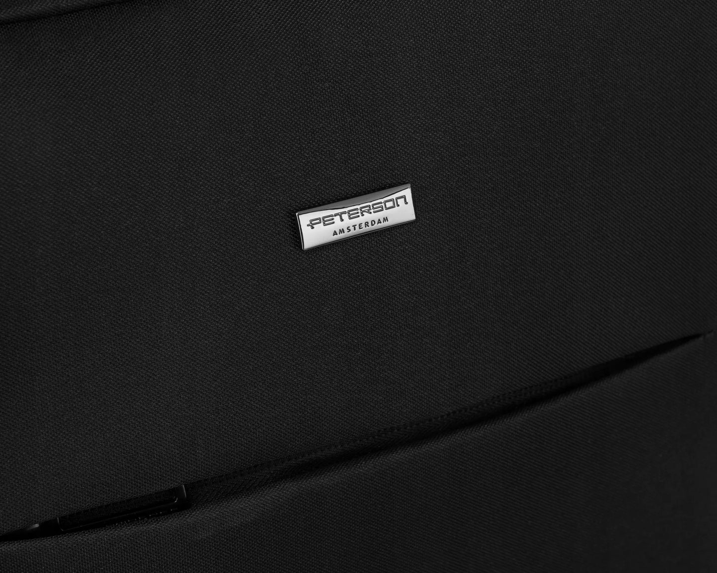 Verslo ir kelionių kuprinė su laptopo skyriumi ir USB įkrovimo jungtimi