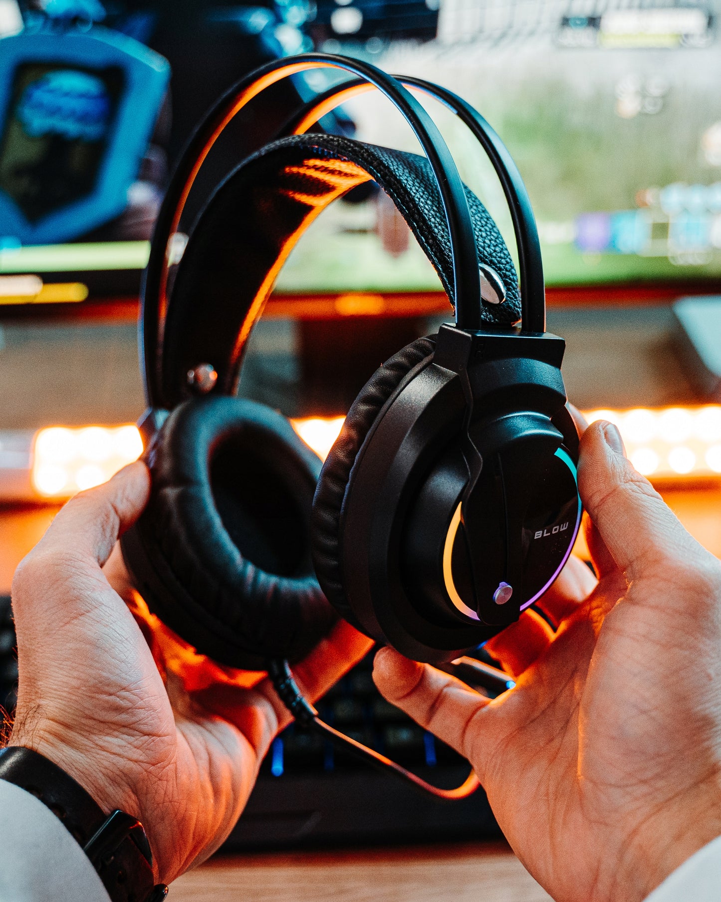 Žaidimų rinkinys žaidėjams: Klaviatūra, pelė, ausinės RGB LED 4-in-1