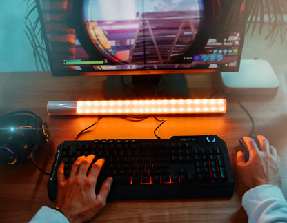 Žaidimų rinkinys žaidėjams: Klaviatūra, pelė, ausinės RGB LED 4-in-1