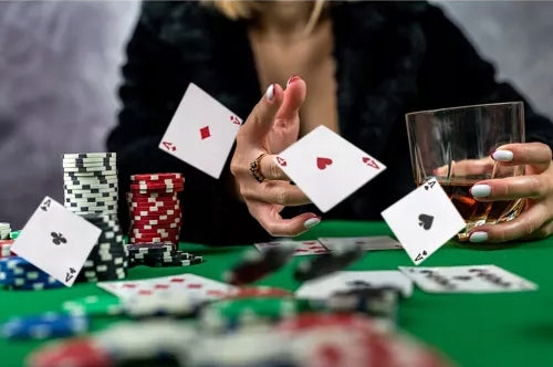 Pokerio Žetonų Rinkinys Texas Hold'em + 2 Kortų Kaladės