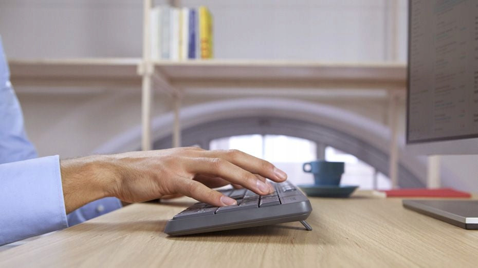 Belaidis rinkinys Logitech MK235 klaviatūra ir pelė, pilkas, biurui