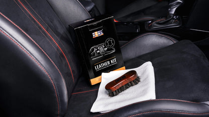 ADBL Leather Kit – odinių apmušalų valymo ir priežiūros rinkinys su valikliu, kondicionieriumi ir šepetėliu