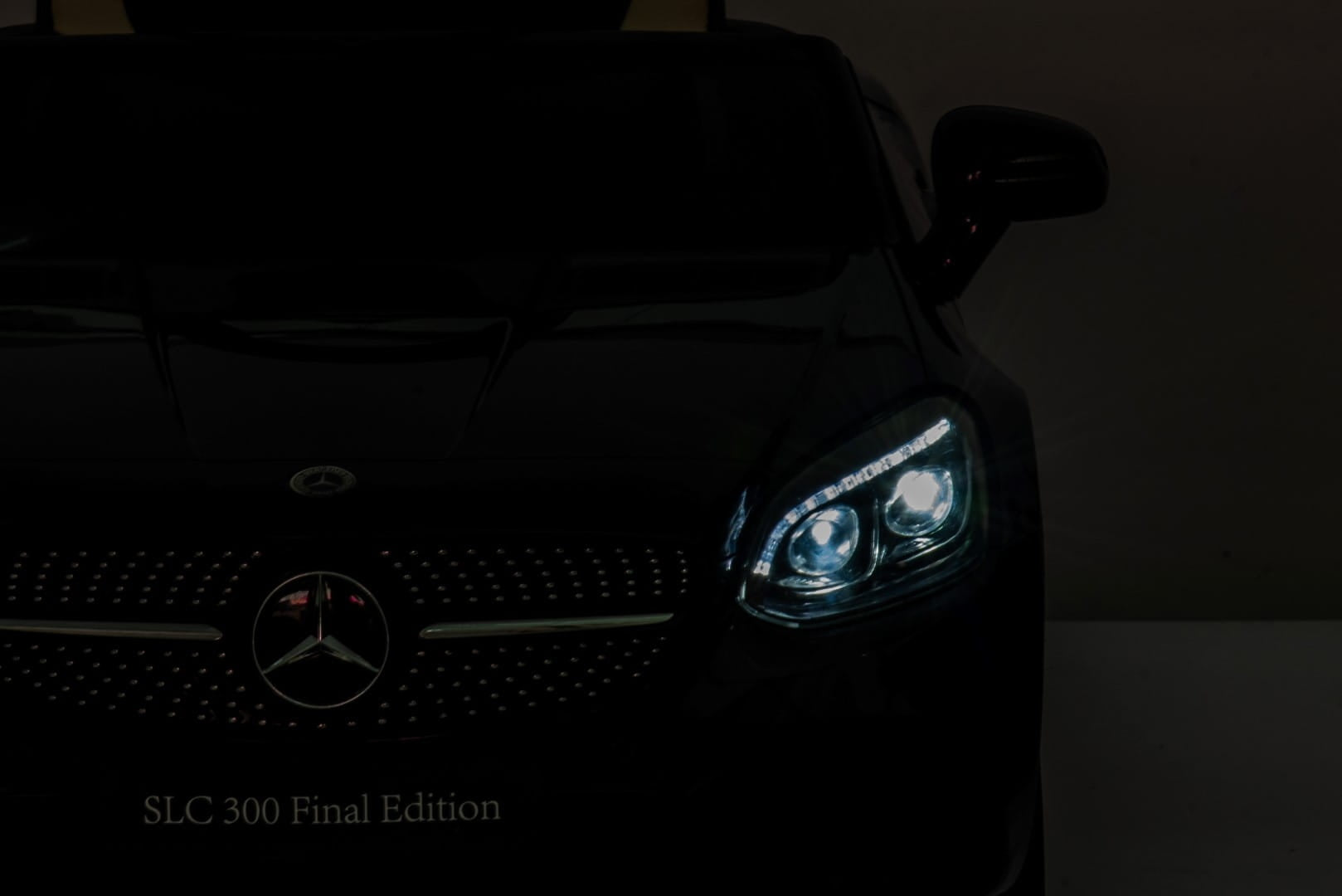 Akumuliatorinis automobilis Mercedes Benz SLC300 Cabrio su pulteliu MP3 Micro SD