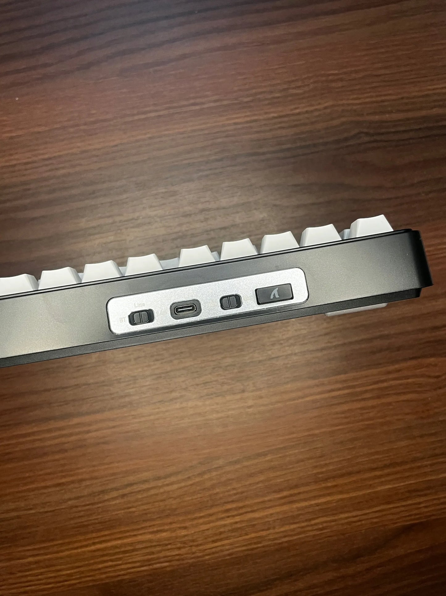 Attack Shark X85 mechaninė klaviatūra 75% RGB/tri-mode/White jade switch