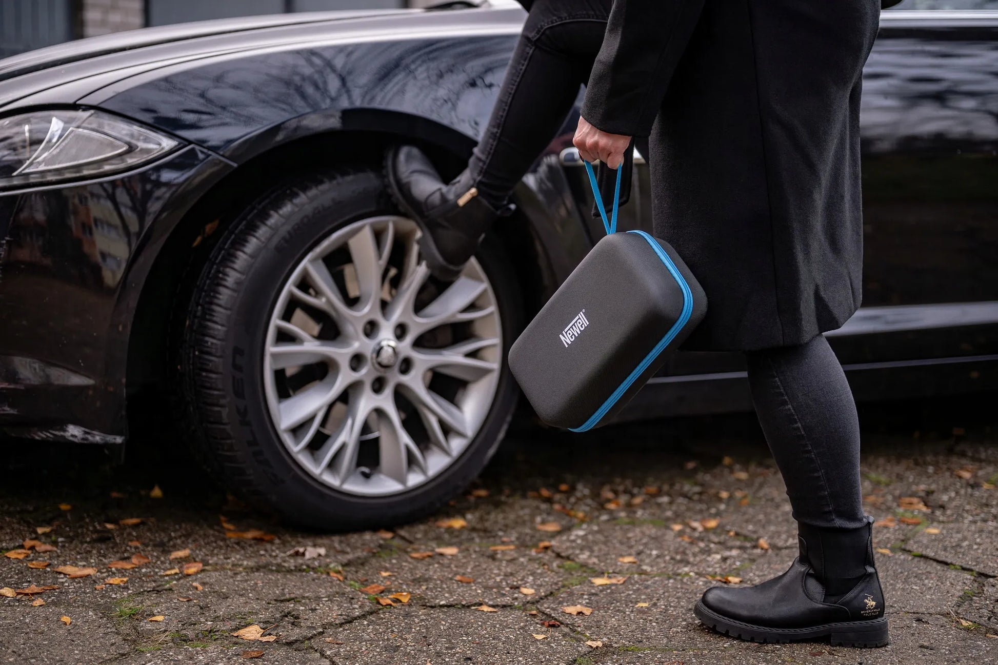 Automobilinis paleidiklis (Jump Starter) su kompresoriumi Newell KICK-AIR 20000mAh