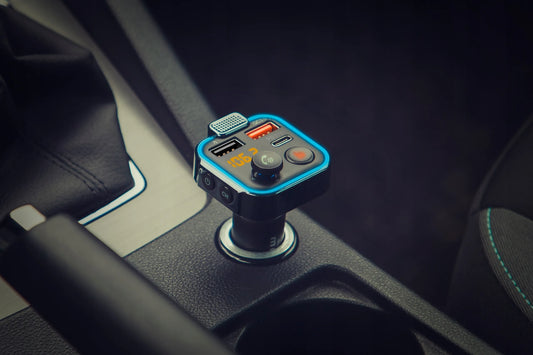 BLUETOOTH 5.0 FM siųstuvas, USB PD 20W QC 3.0 kroviklis, BASS, galingas mikrofonas