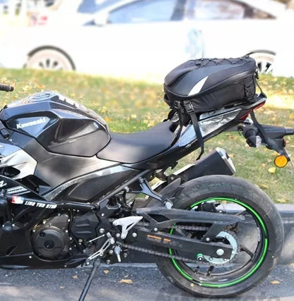 Neperšlampantis šalmo krepšys motociklo sėdynei, kuro bakui  3-in-1