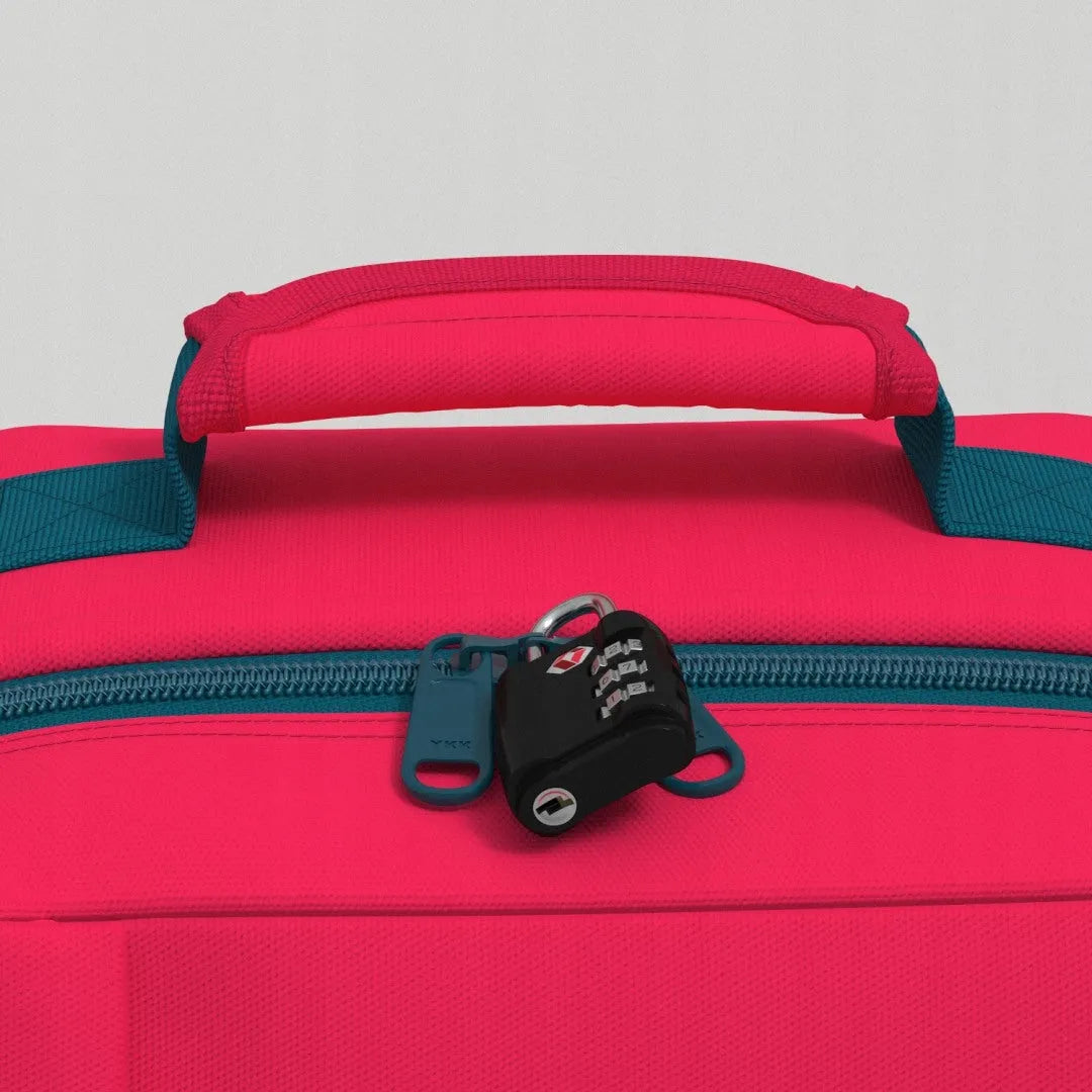 CabinZero rankinio bagažo kuprinė skirta Wizzair