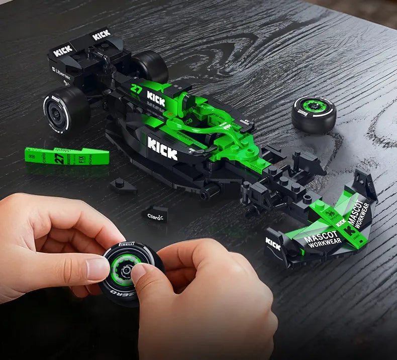 „CaDA“ konstruktorius – „Kick Sauber F1 Team C45 2025“ bolidas, 348 detalės