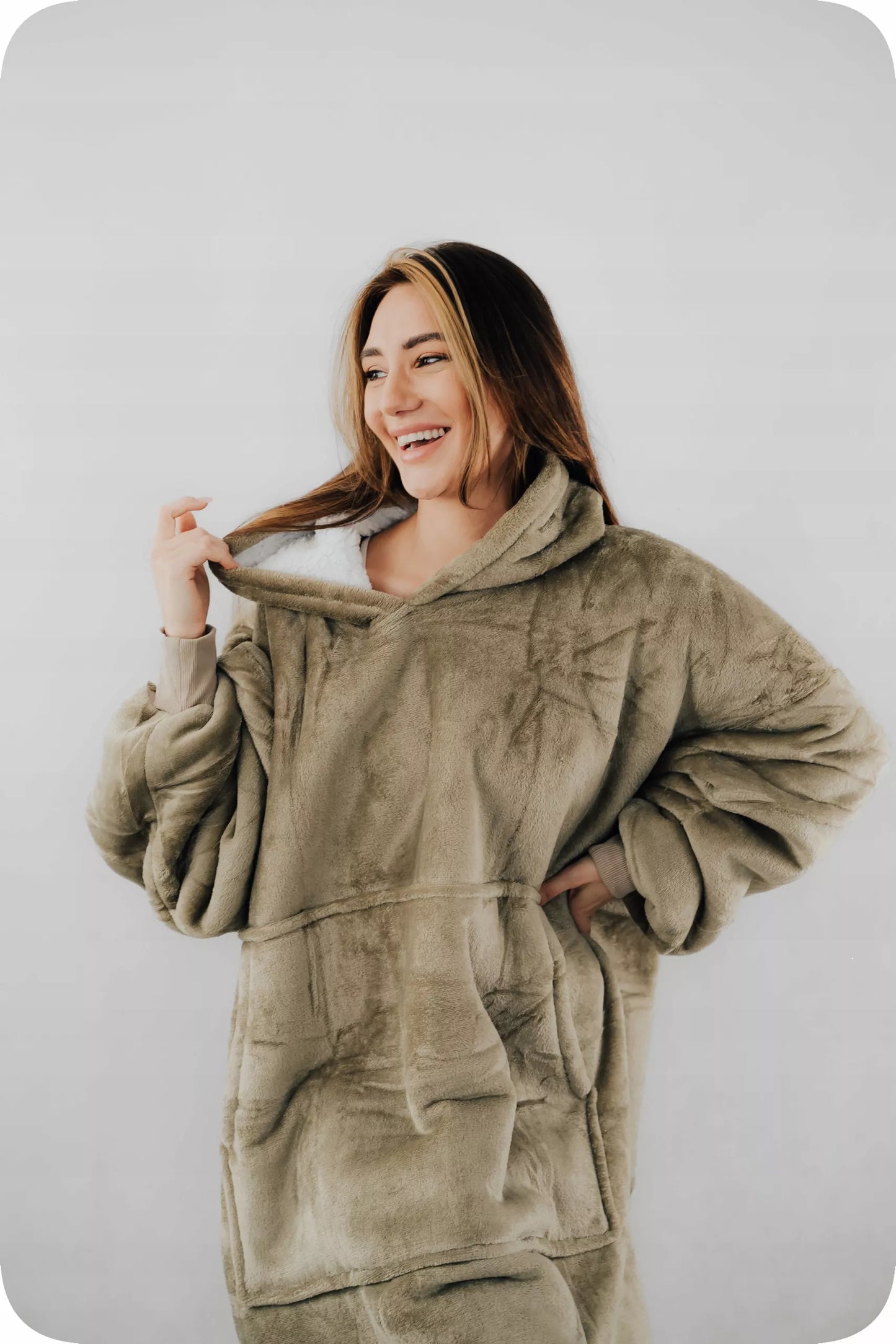 „Comfy Moment“ "Sherpa“ džemperis/pledas, "beige" – storas, purus, "oversize" stiliaus