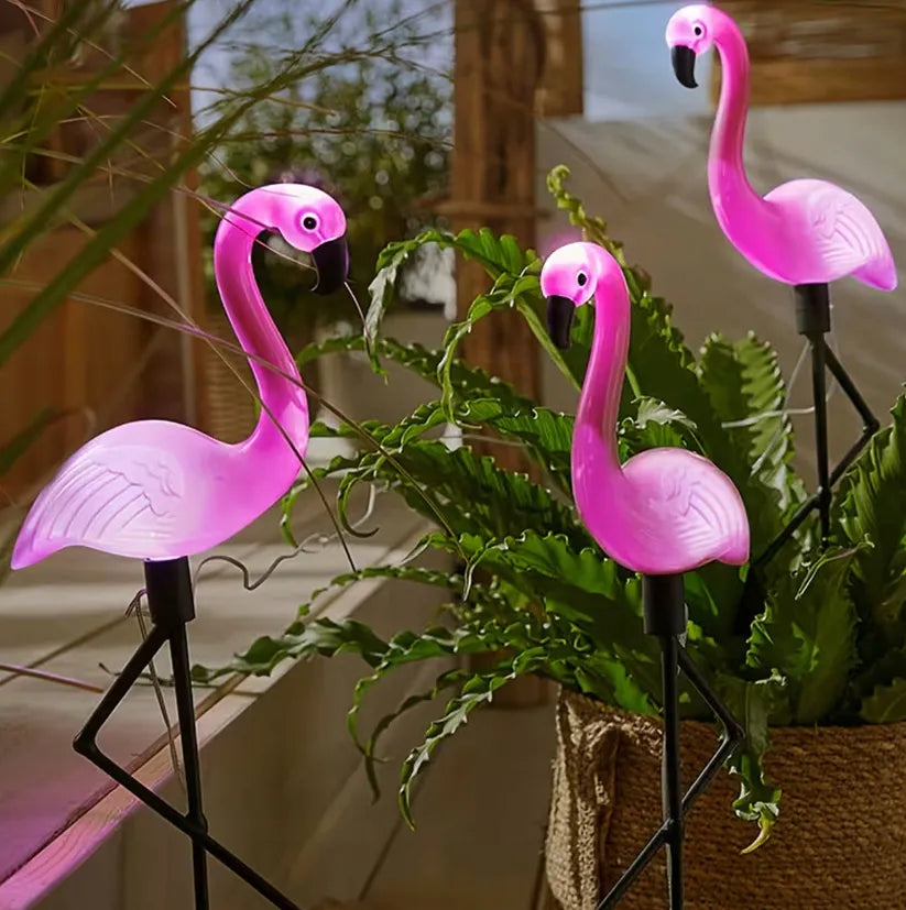 Dekoratyvinė saulės energija varoma LED sodo lempa Flamingas 53 cm