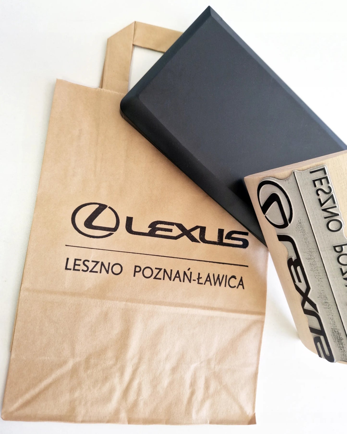 Didelis rankinis spaudas 140x80 mm antspaudas su Jūsų logotipu