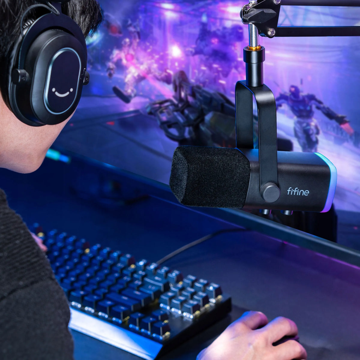 Dinaminis studijinis mikrofonas Fifine AM8T USB/XLR RGB PnP su laikikliu