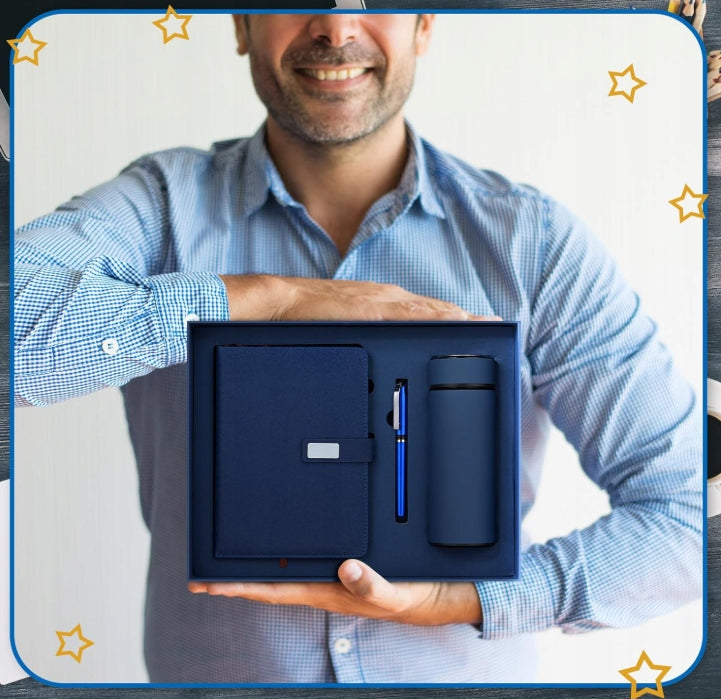 Mėlynas termopuodelio ir užrašinės dovanų rinkinys Kalėdoms ir dovanoms