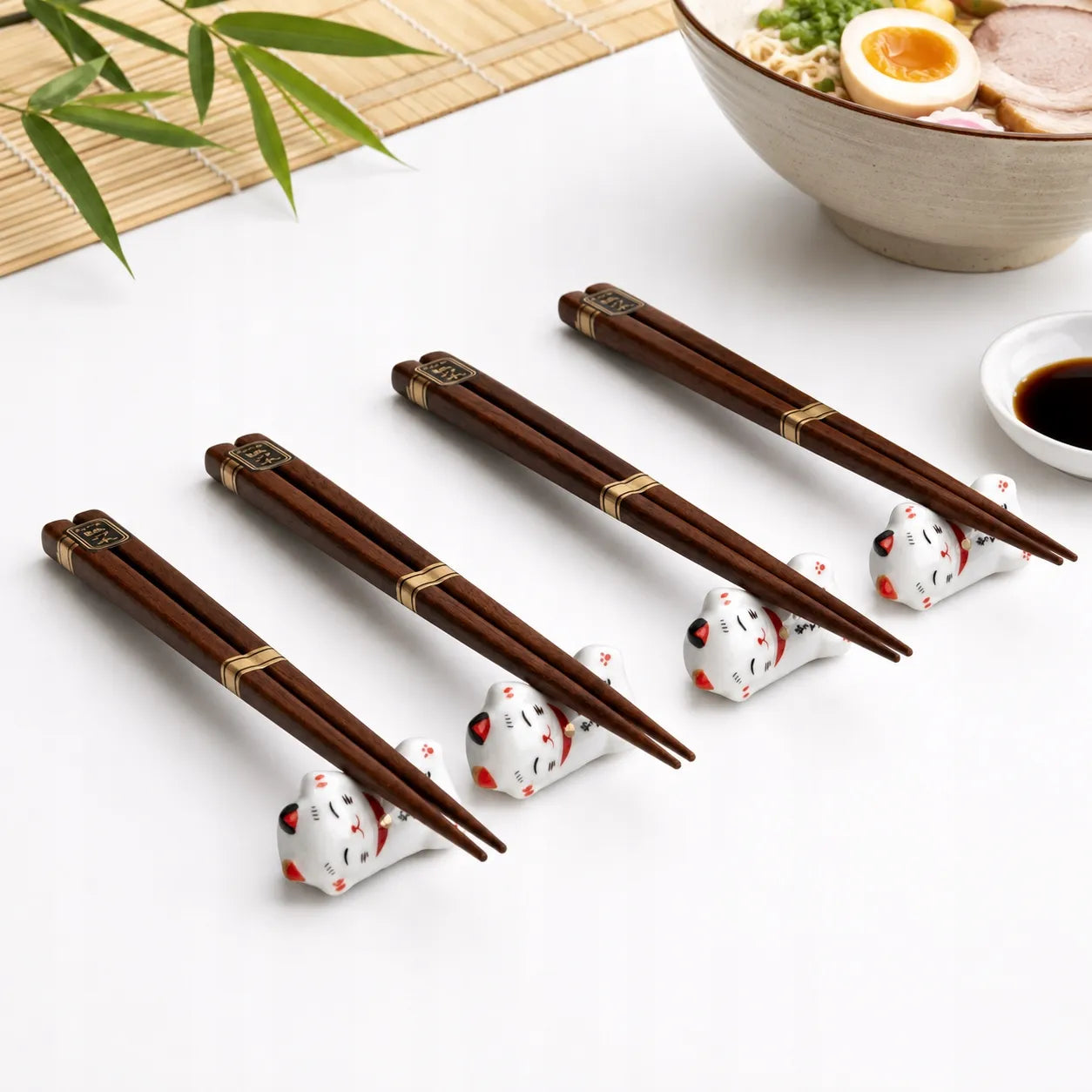 Edo bambusinių lazdelių rinkinys su 4 stovais, kačių tema kinų ir japonų patiekalams