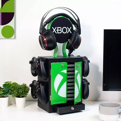 NUMSKULL XBOX LOGO Stovas 4 valdikliams, 10 žaidimų, 1 ausinės Gaming Locker