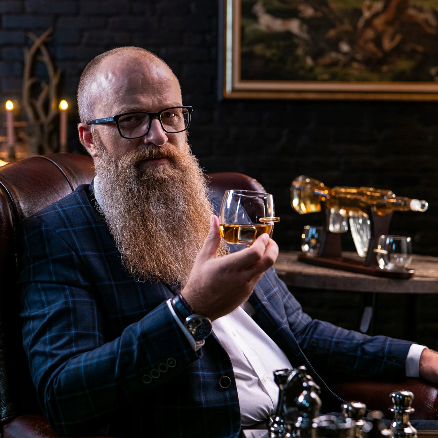 Elegantiškas viskio rinkinys su grafinu ir akmenukais