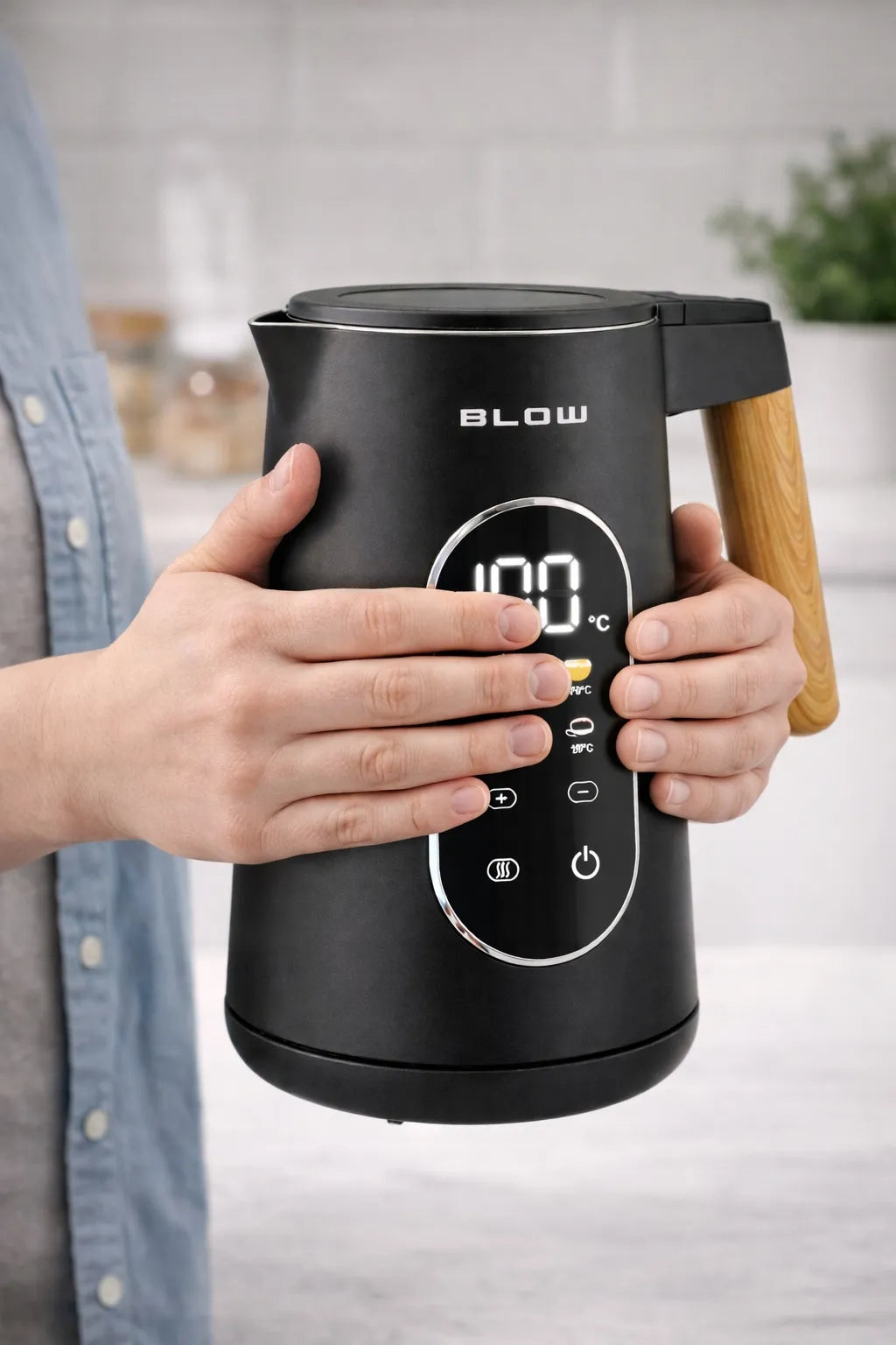 Elektrinis virdulys BLOW, juodas, 2500W, 1,7l, belaidis, temperatūros reguliavimas
